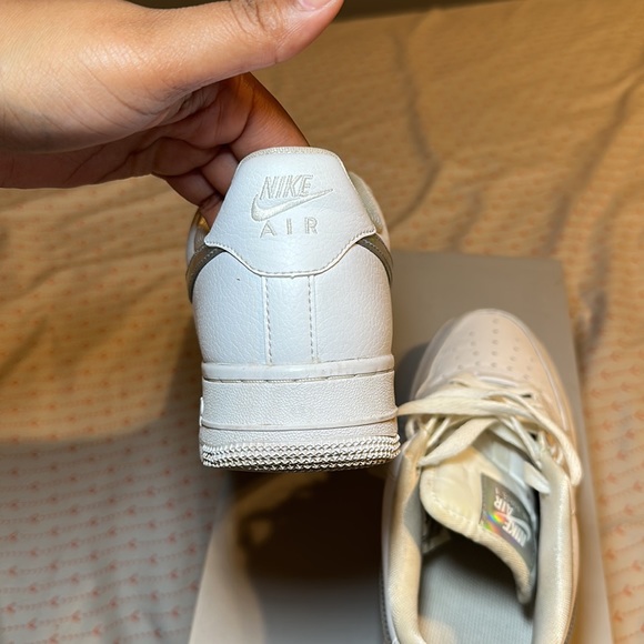 WOMENS AIR FORCE 1 ‘07 ESS - Picture 4 of 4
